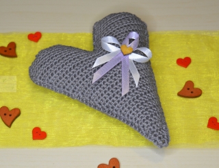 Lila svatební vývazek se srdcem 